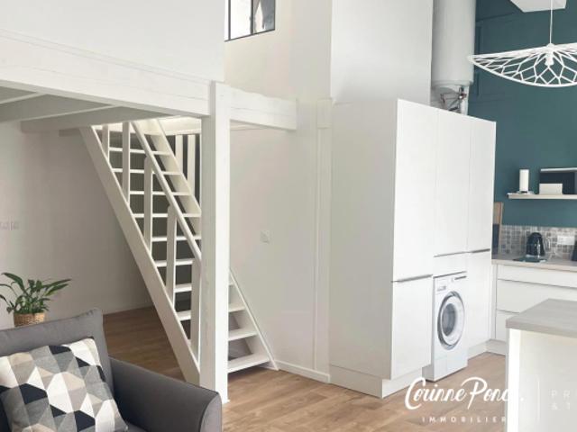 CHARMANT APPARTEMENT RENOVE DE TYPE P/3 EN DUPLEX PROPOSE PA