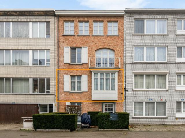 Charmant, centraal gelegen app. op 1e verd. met 2 slpk en terras