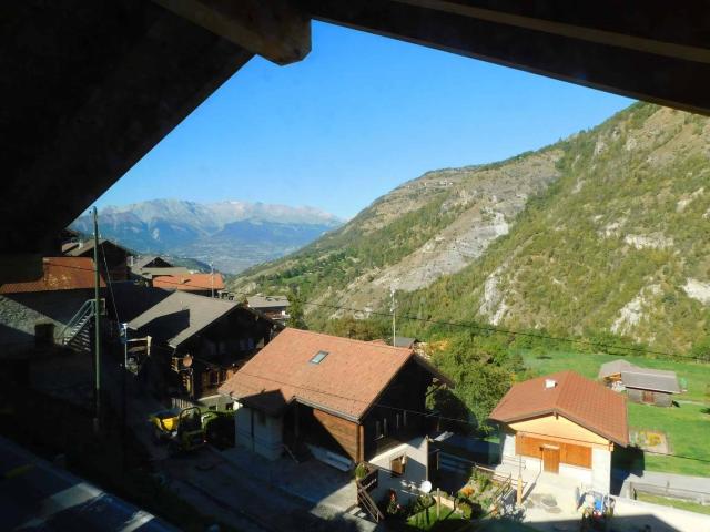 Charmant chalet avec vue sur les montagnes | dreamo. Ch