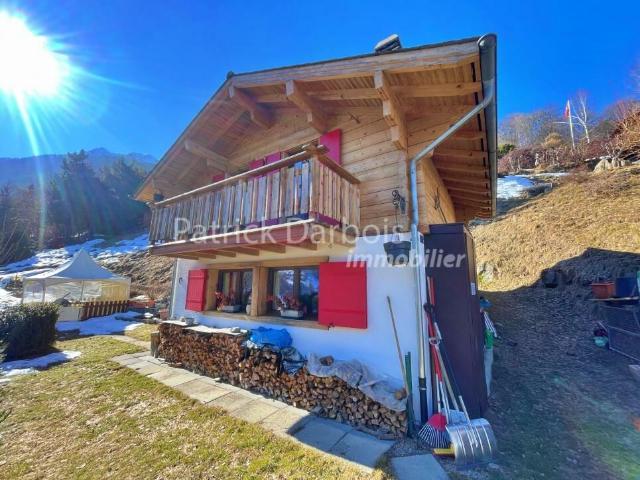 Charmant Chalet Idéal pour Résidence Secondaire avec Vue Panoramique sur les Alpes | dreamo. Ch