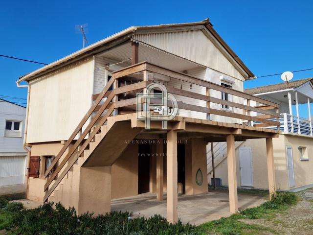 Charmant Chalet T4 Cabine sur la plage des chalets GRUISSAN