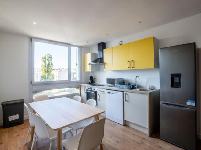 Charmant coliving à deux pas du Tram T4