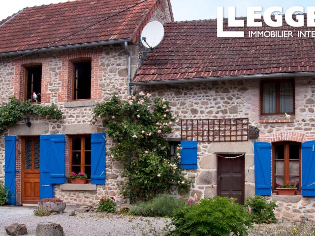 Charmant cottage et gîte avec joli jardin dans un petit hameau