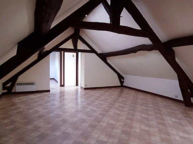 Charmant F3 44 m2 Loi Boutin / 70 m2 au sol