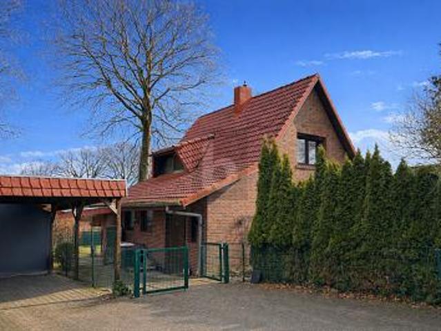 CHARMANT IN NATURNAHER LAGE