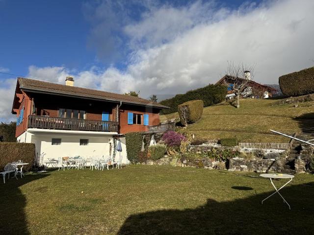 CHARMANT MIT GARTEN UND SEEBLICK – FRIEDLICHE UMGEBUNG
