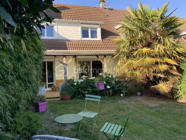 MAISON FAMILILALE MONTIVILLIERS