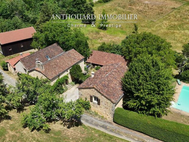 Charmant petit hameau, piscine 363m² Pays de Belvès