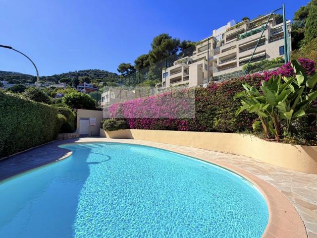 Charmant studio avec terrasse, piscine et tennis