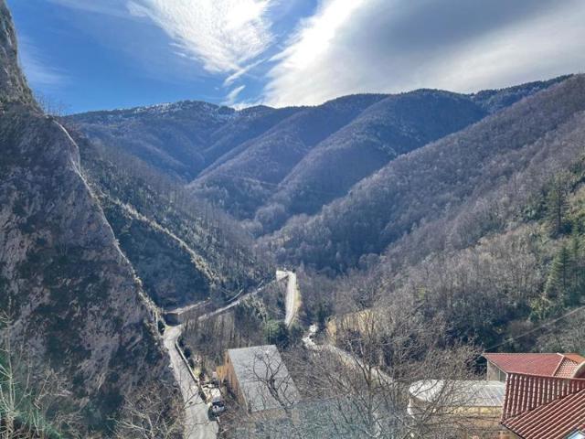 Charmant studio de 23 m2 à Prats De Mollo La Preste proche cure, idéal investissement locatif