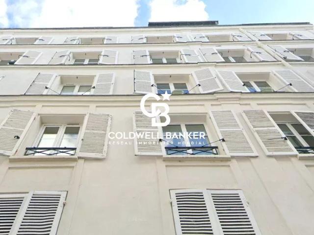 Charmant studio idéalement placé, à deux pas du Champ de Mars et