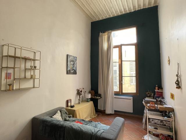 Charmant studio meublé avec mezzanine en centre ville d’Aix en Provence