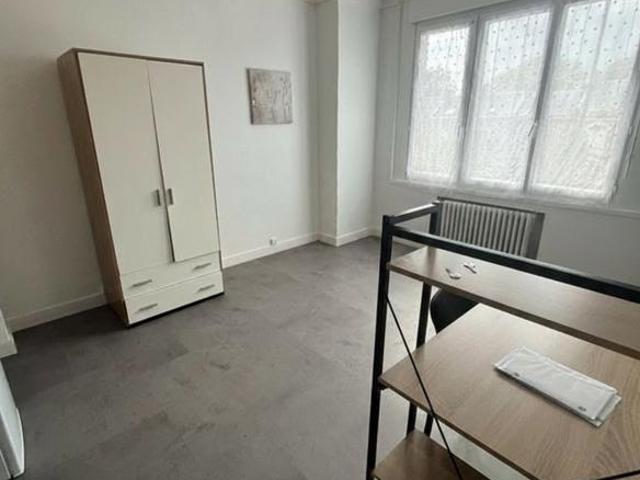 Charmant studio meublé à Amiens Proche cité scolaire