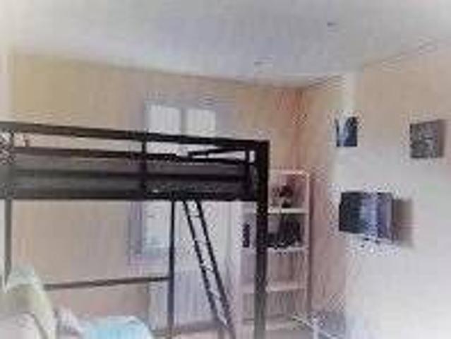 Charmant studio meublé de 20 m² avec cave et jardin commun