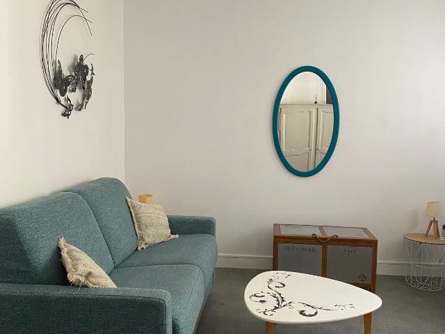CHARMANT STUDIO MEUBLÉ 24m2 COEUR DE VILLE