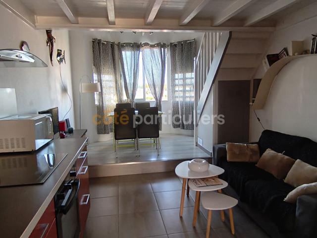 Charmant studio mezzanine meublé ? Vue imprenable sur la marina de Saint François