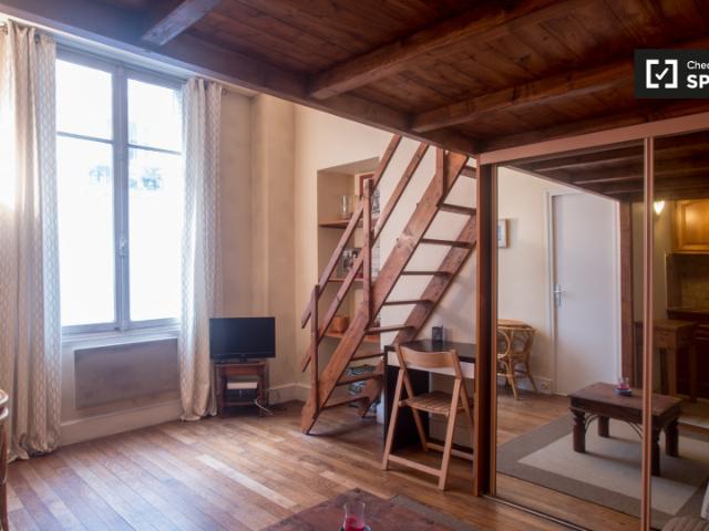 Charmant studio sur rue calme à louer à Paris, 17