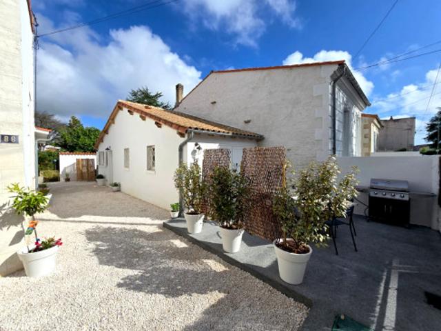 CHARMANT STUDIO ROYAN