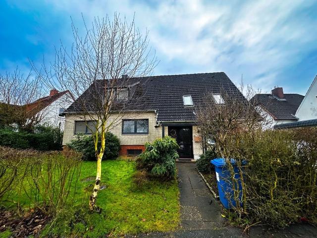 Charmante 3,5 Zi. Maisonettewhg. in Pinneberg!