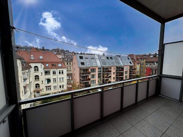 Charmante 3,5 Zimmerwohnung im Stuttgarter Westen Ideal für Wohngemeinschaften!