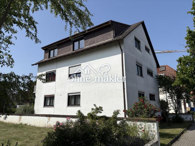 Charmante 3 Zimmer Dachgeschosswohnung mit Fernblick