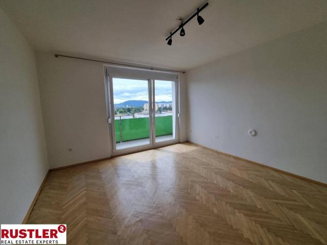 Charmante 3 Zimmer Eigentumswohnung Nähe UCI Arena Liebenau
