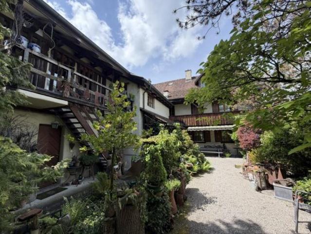 Charmante 3 Zimmer Wohnung mit viel Charakter