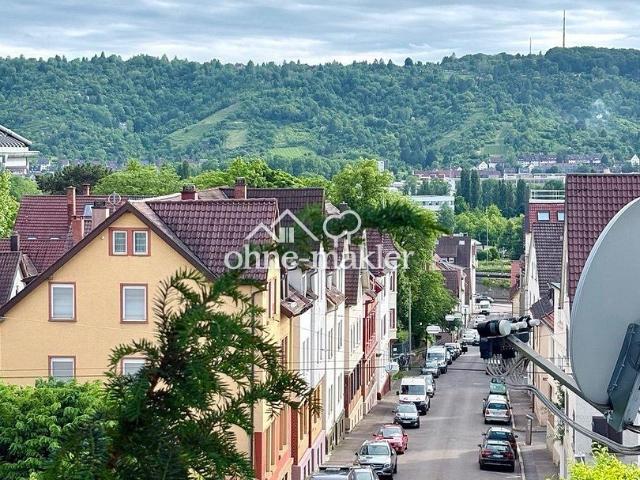 Charmante 1 Zimmer Dachgeschoss Wohnung mit Aussicht in Stuttgart Untertürkheim