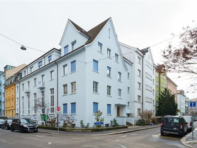 Charmante 1 Zimmer Mansarde an zentraler Lage in Basel m9.50