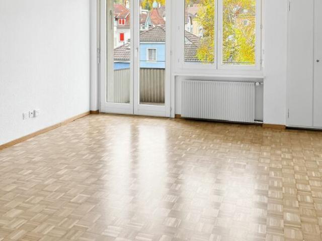 Charmante 2.5 Zimmer Wohnung mit Balkon in St. Gallen
