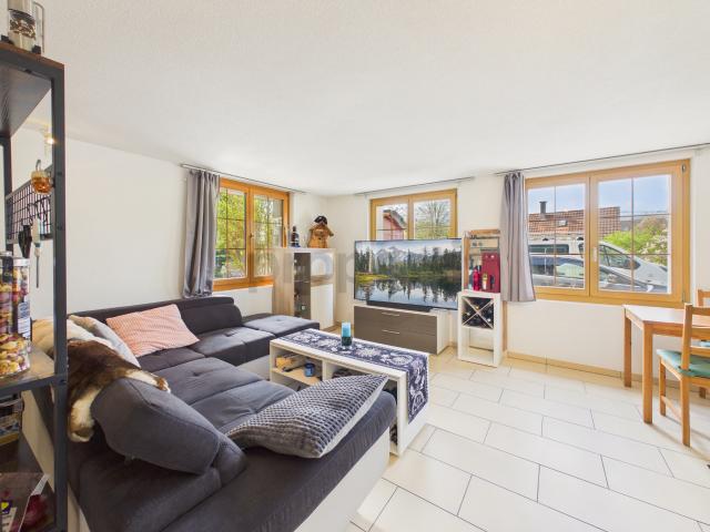 Charmante 2 Zimmer Gartenwohnung mit Terrasse, Gartenmitbenutzung & Sauna in ruhigem Kaisten