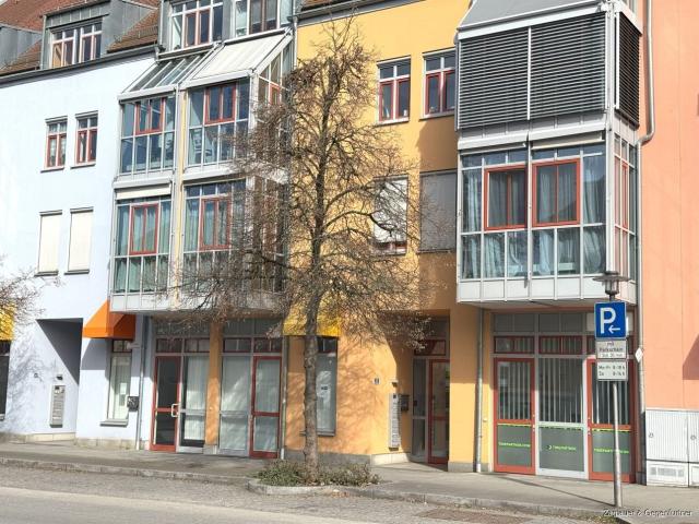 Charmante 2 Zimmer Dachgeschosswohnung im Herzen von Deggendorf Gemütlich Wohnen mit Flair!