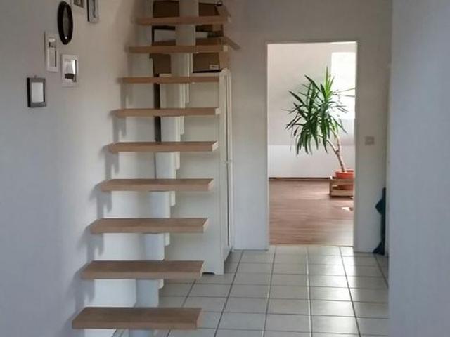 Charmante 2 Zimmer Maisonettewohnung mit Balkon & Garage+Stellpla