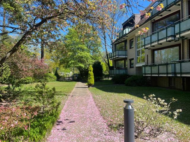 Charmante 2 Zimmer Wohnung im Hochparterre mit Terrasse und Gartenblick