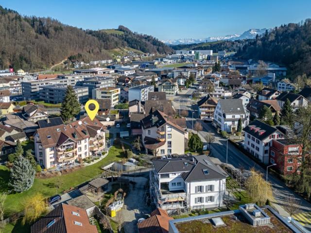 Charmante 2½ Zimmer Wohnung mit Potenzial