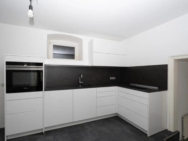 — Charmante 2 Zimmer Wohnung mit Terrasse im Innenhof