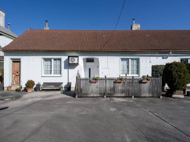 Charmante 2 Zimmer Wohnung mit Terrasse im Innenhof