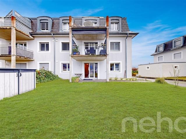 Charmante 4,5 Zimmer Wohnung im Herzen von Vully