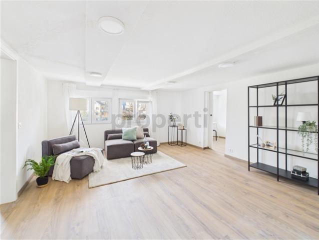 Charmante 4.5 Zimmer Wohnung in historischem Gebäude in Steg VS