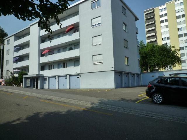 Charmante 4 Zimmerwohnung mit neuem Bad und Küche