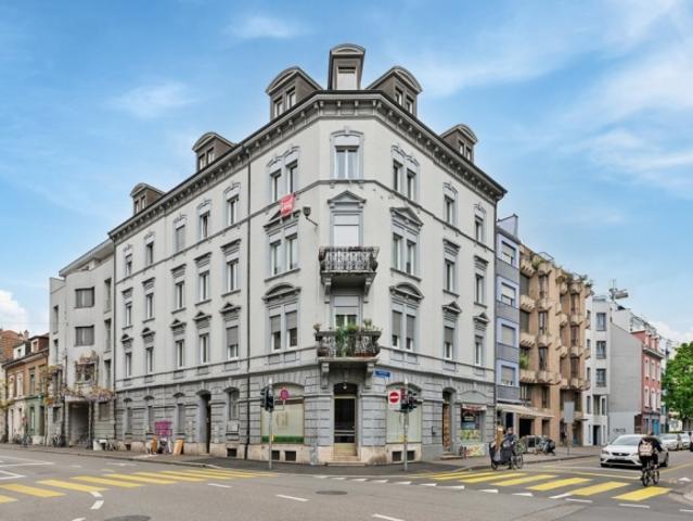 Charmante 4 Zimmerwohnung an zentraler Lage in Basel