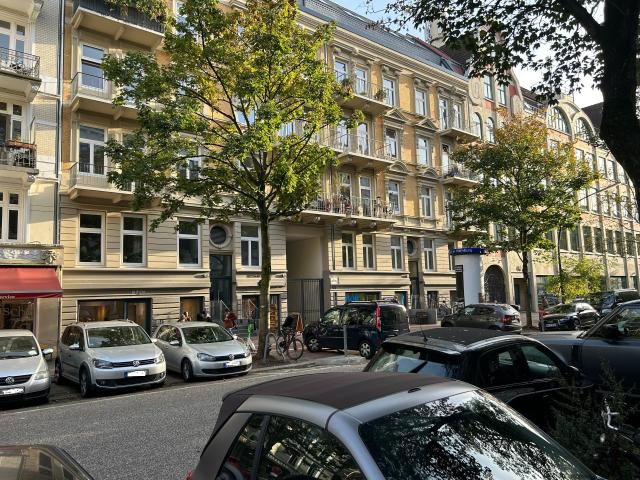 Charmante 4 Zimmer Jugendstilwohnung mit hoher Wohnqualität in hervorragender Lage