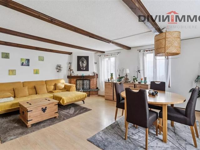 5,5 Zimmer Doppelhaus in einem Dorfhaus