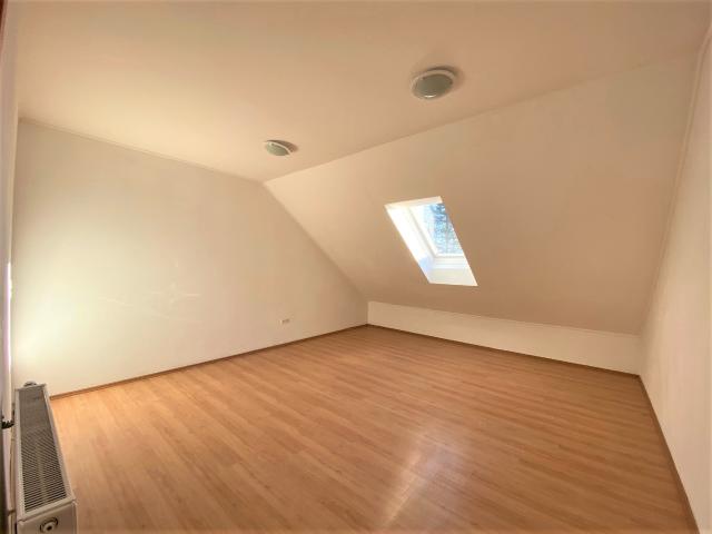 Charmante 73 m² Stadtwohnung im 1. OG – Top Preis & Parkplatz inklusive!