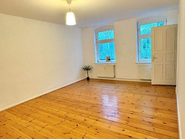 Charmante Altbauwohnung an der Kulturbrauerei