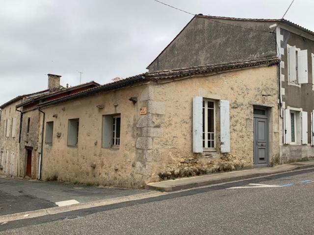 Charmante bâtisse en pierre au coeur de Pellegrue