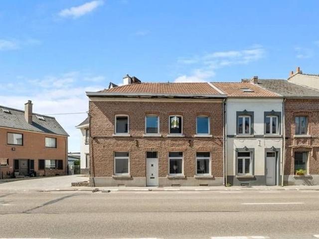 CHARMANTE GEZINSWONING MET RUIME TUIN IN TONGEREN