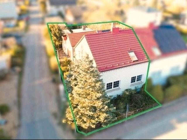Charmante Doppelhaushälfte + Grundstück und Einliegerwohnung