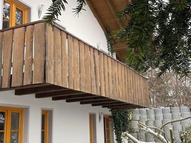 Charmante Doppelhaushälfte mit Chalet Charakter