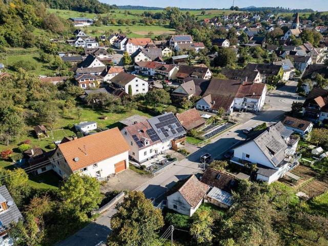 Charmante Doppelhaushälfte mit Wohlfühlcharakter Kamin, Schwedenofen & Wintergarten inklusive!